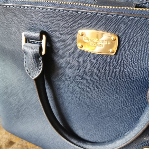 MK Handbag - Picture 4 of 5